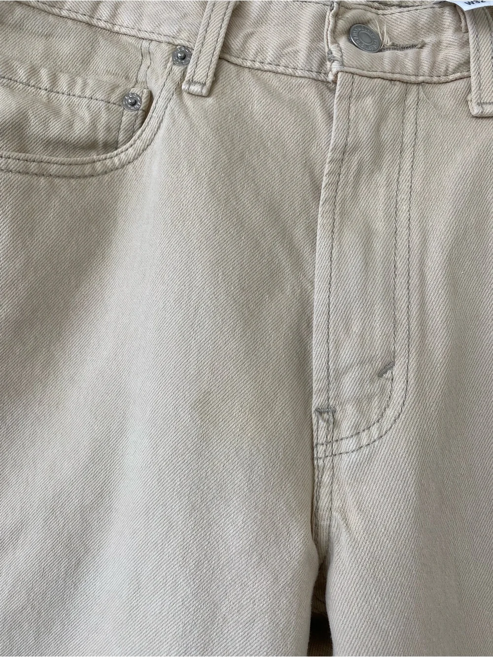Vintage Levi's Relaxed Fit 550 Jeans in Beige